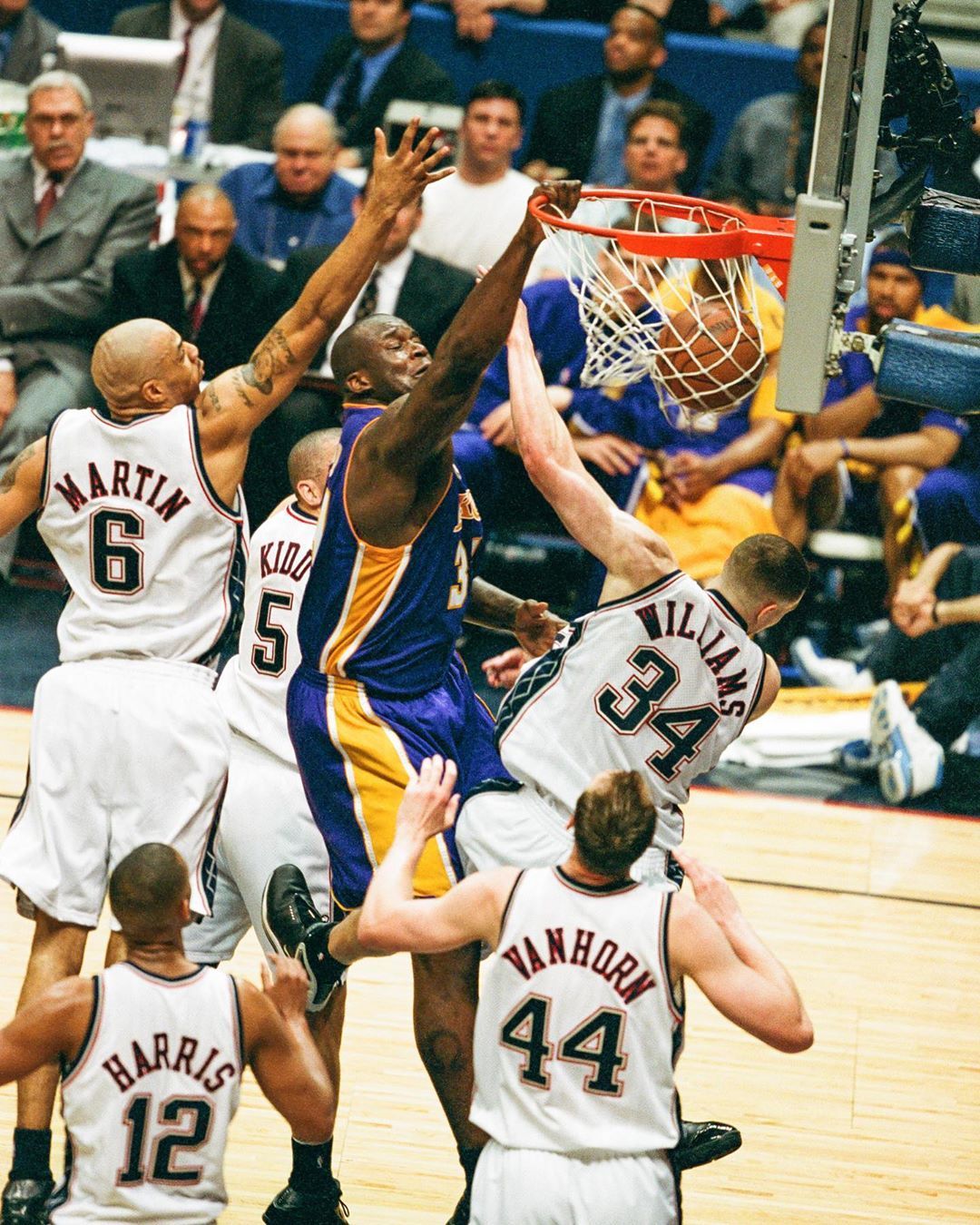 言称国足将 言称国足将