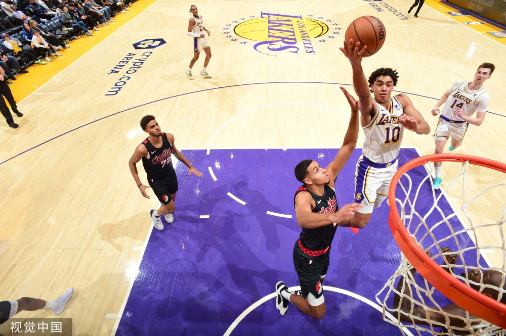 三分更是多 三分更是多